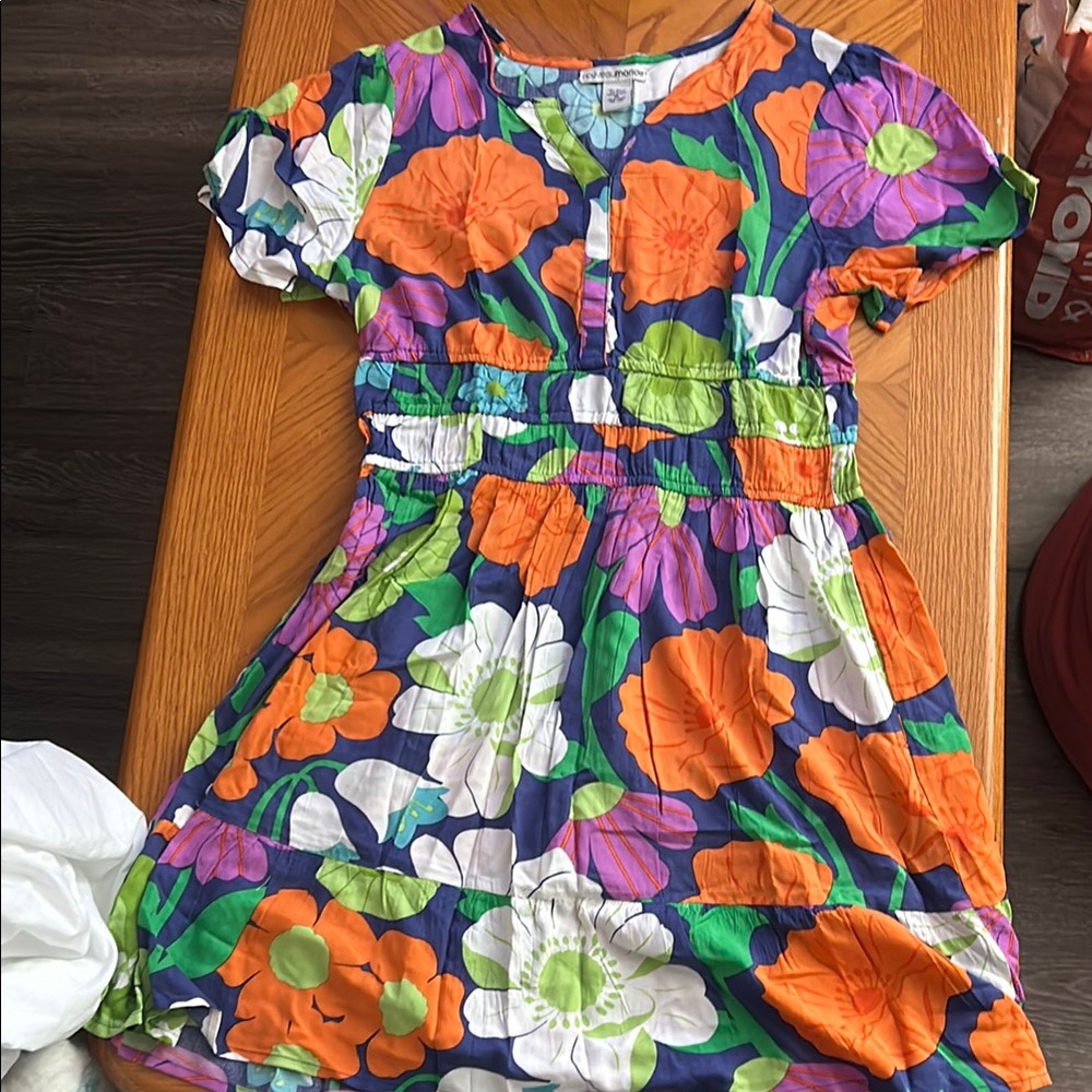 Floral dress with pockets